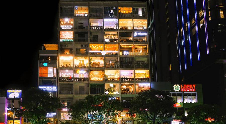 The Café Apartment, a giant rubik’s block of beaneries in Saigon center