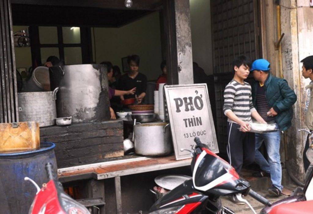 7-PLACES-TO-EAT-PHO-IN-HANOI07