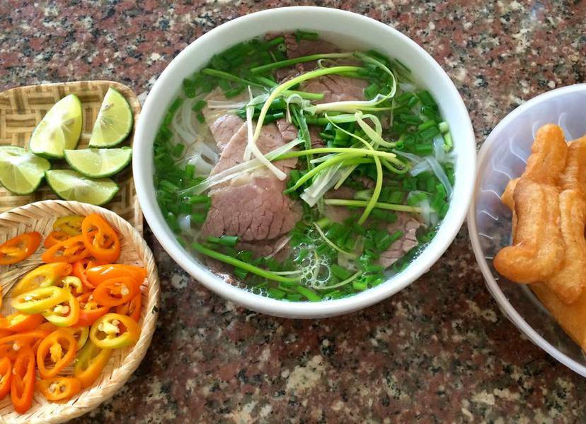 7-PLACES-TO-EAT-PHO-IN-HANOI11