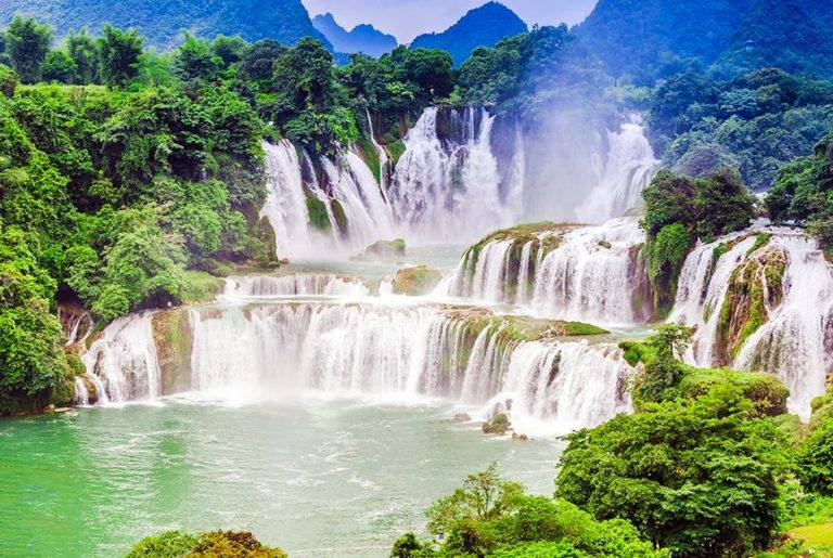 THE SPECIAL BAN GIOC WATERFALL FESTIVAL WITH MANY EXCITING ACTIVITIES