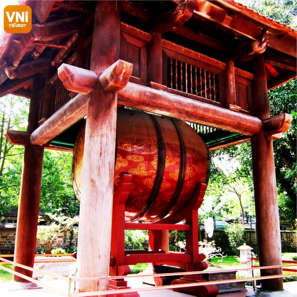 TEMPLE-OF-LITERATURE-&-NATIONAL-UNIVERSITY-03