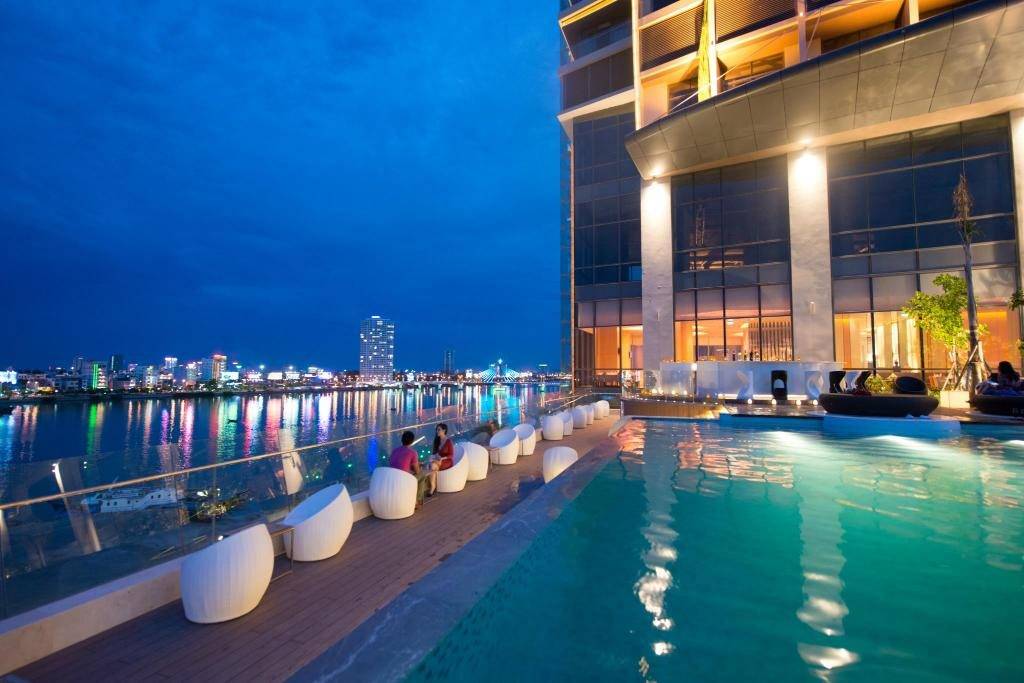 LUXURY-HOTELS-IN-DANANG-02