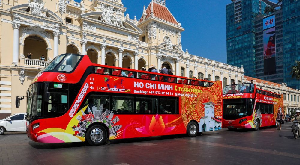 EXPERIENCE THE DOUBLE DECKER BUS WITH WIFI IN SAIGON