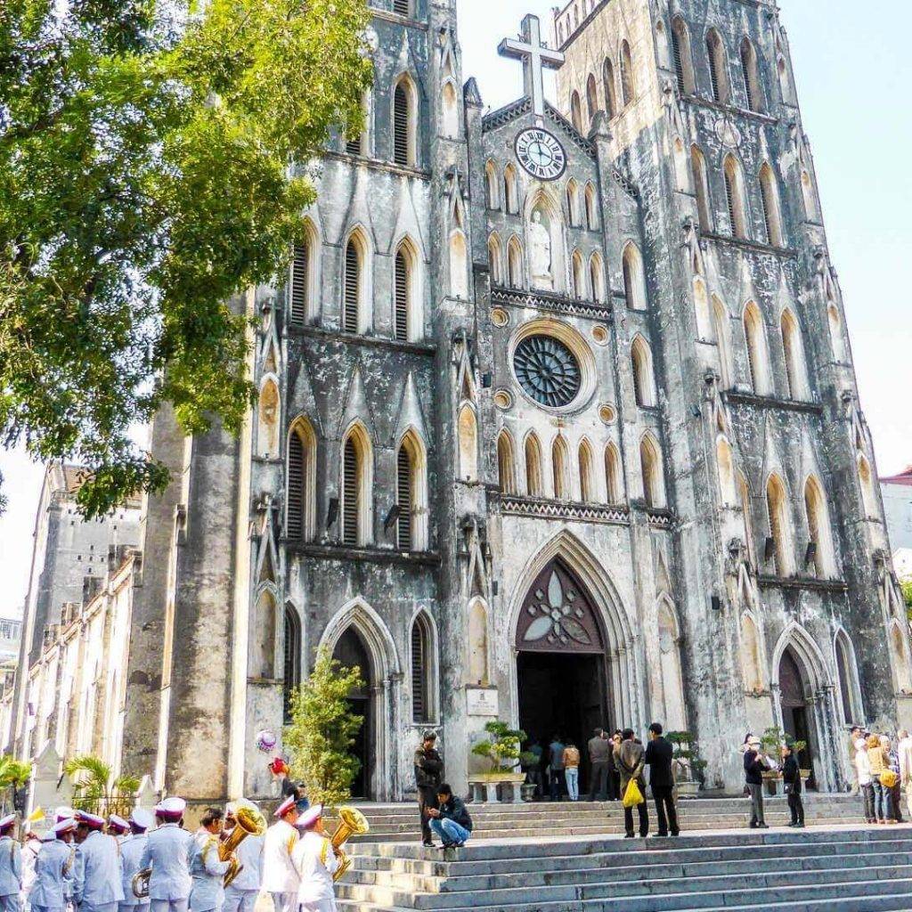 HANOI-CATHEDRAL-02