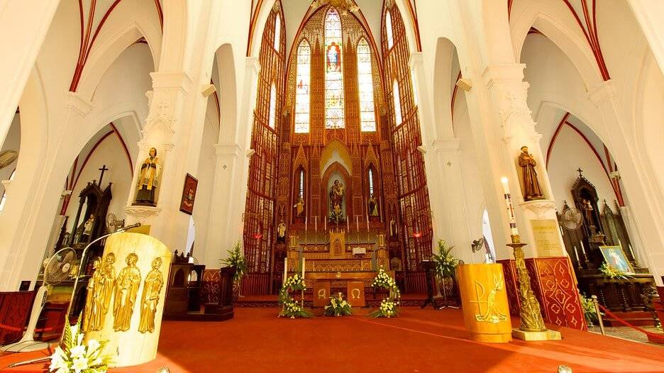 HANOI-CATHEDRAL-02