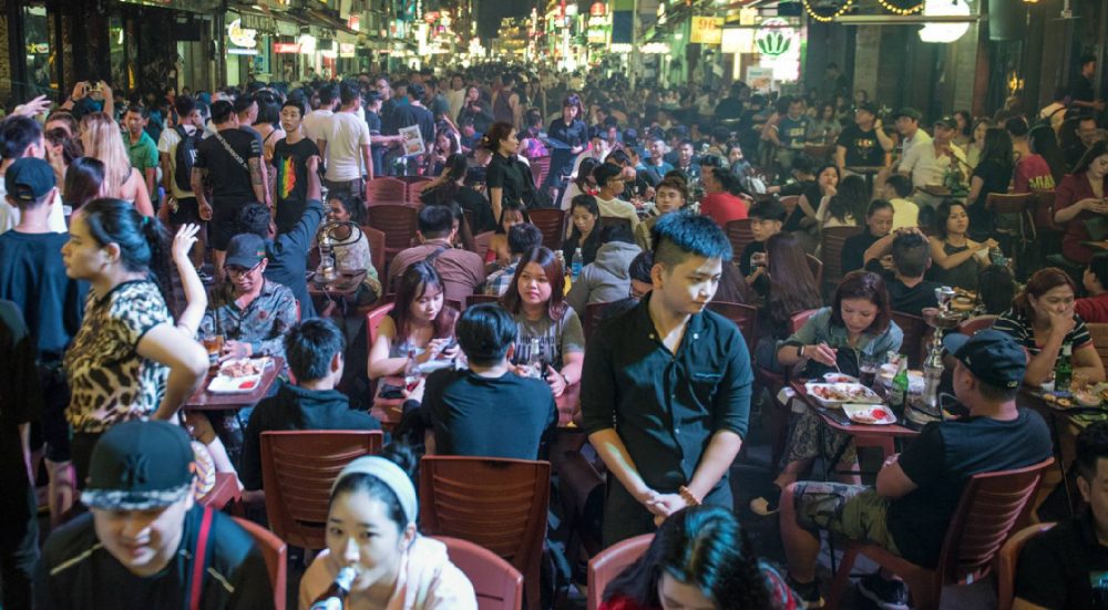 EXPLORE THE BUSTLE BACKPACKER’S STREET BUI VIEN IN SAIGON