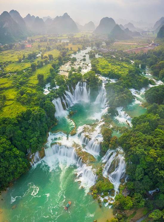 THE-LANDSCAPE-OF-VIETNAM-FROM-ABOVE-01