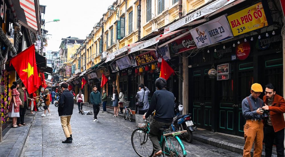 EXPLORING HANOI OLD QUARTER