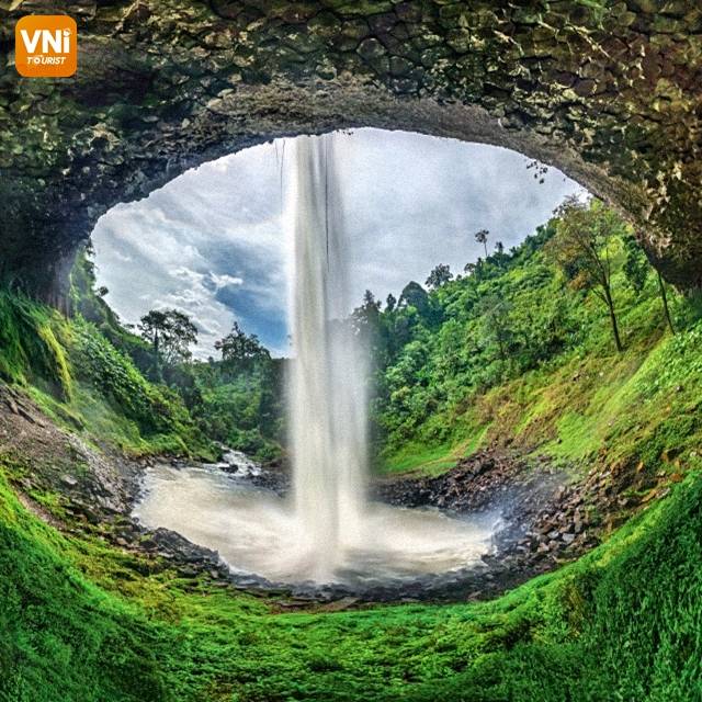 THE ATTRACTIVE WATERFALL IN TAY NGUYEN- LIENG NUNG WATERFALL-4