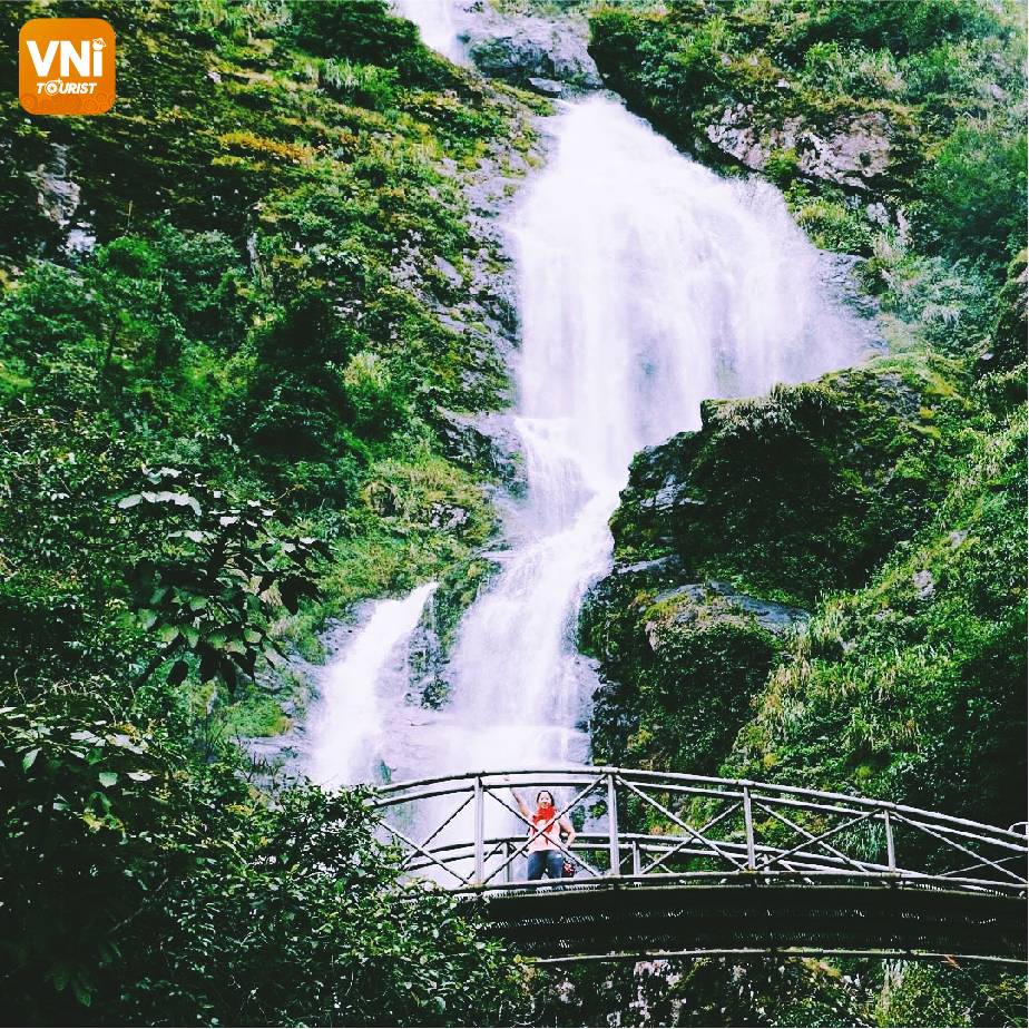 SILVER-WATERFALL-017