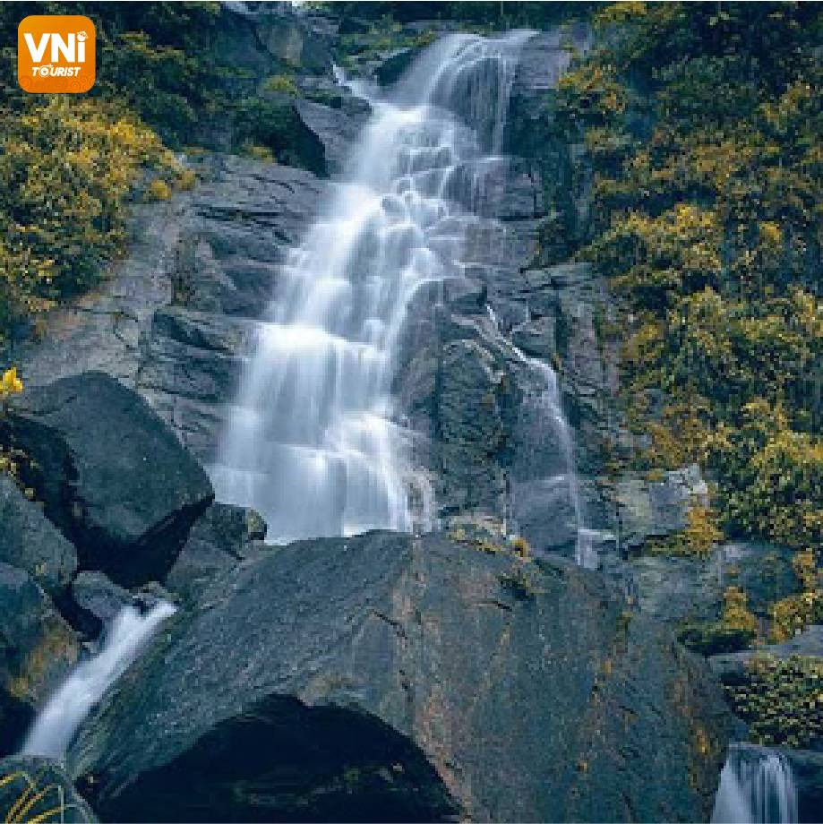 SILVER-WATERFALL-019