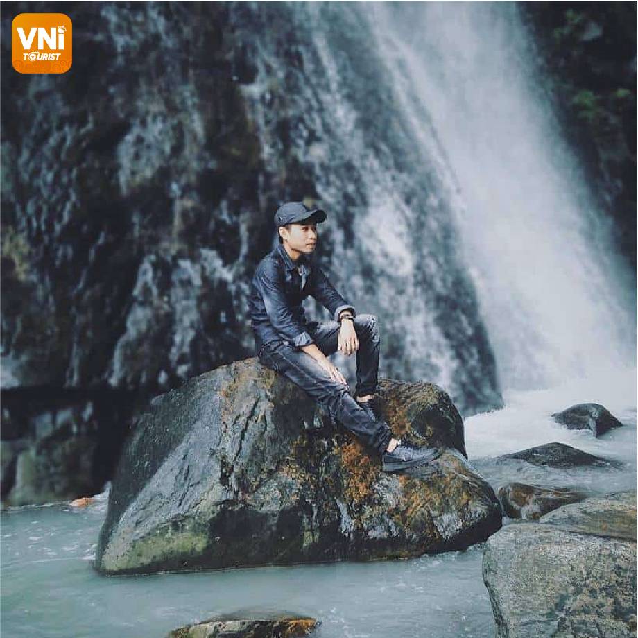 SILVER-WATERFALL-011