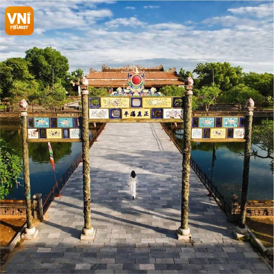 HUE-CITADEL-13