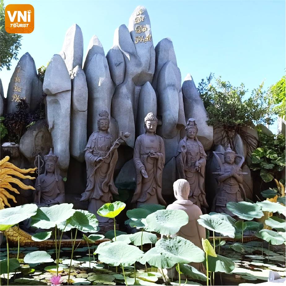 KIM-TIEN-PAGODA-013