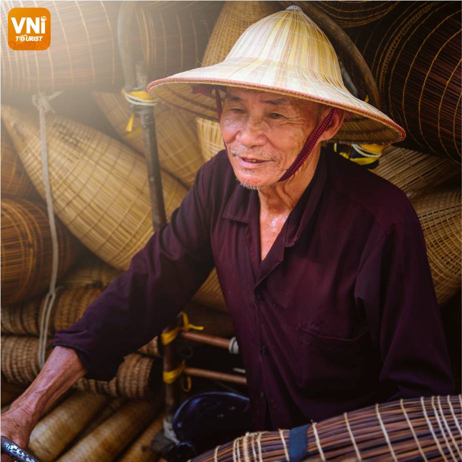 THE-200-YEAR-OLD-CAFT-VILLAGE-117