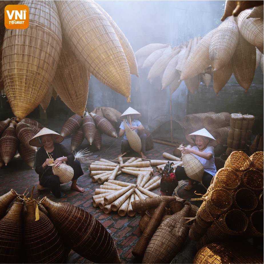 THE-200-YEAR-OLD-CAFT-VILLAGE-114