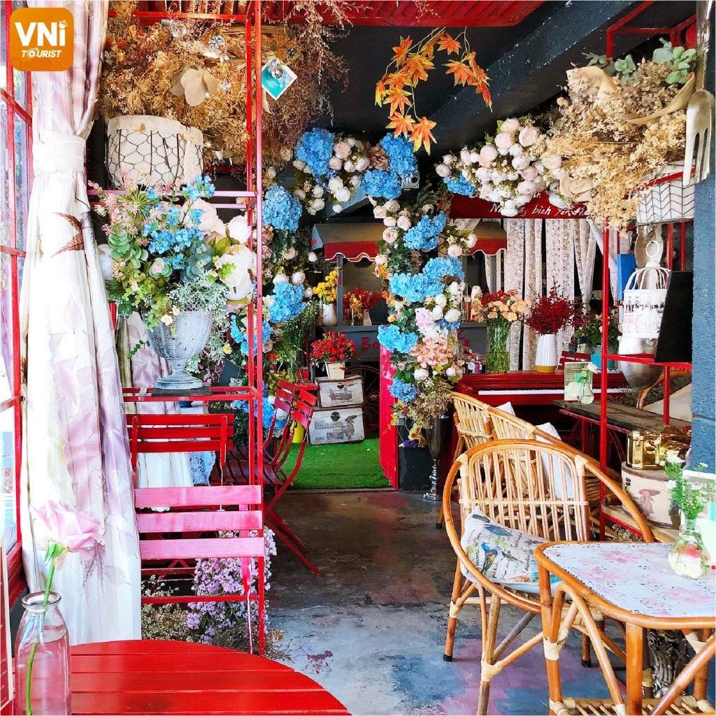 BONJOUR-CAFE-THE-ART-0