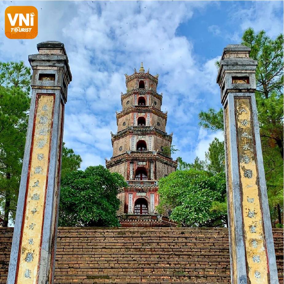 THIEN-MU-PAGODA4