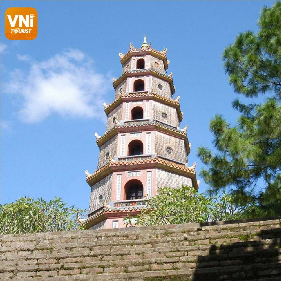 THIEN-MU-PAGODA1