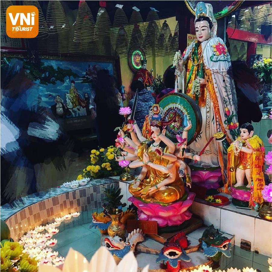 Phu-Chau-Temple-015