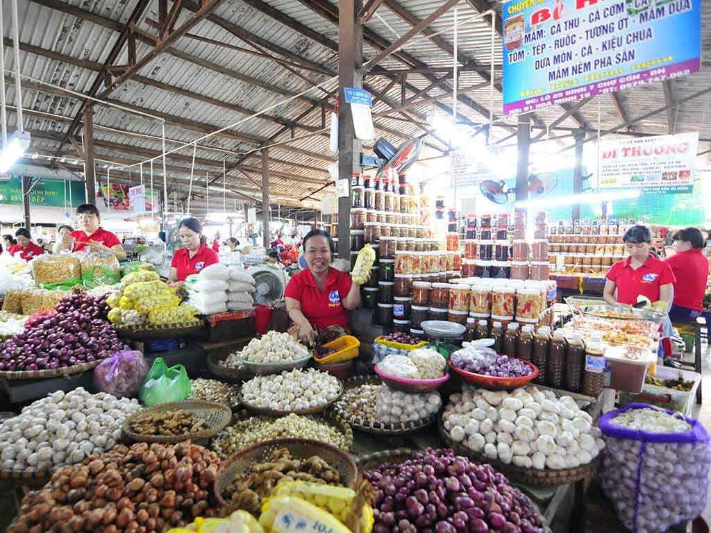 Han Market - The biggest shopping paradise in Da Nang