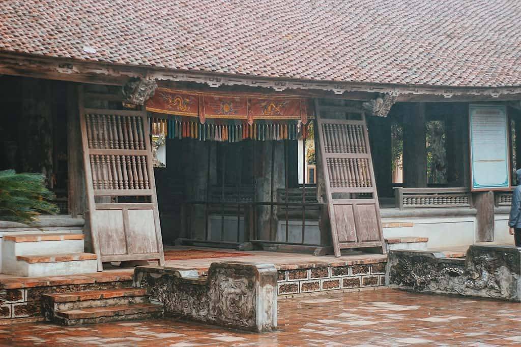 Duong-Lam-Ancient-Village-02