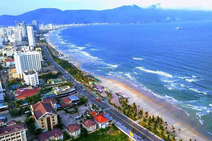 da-nang-beach-viet-nam-02