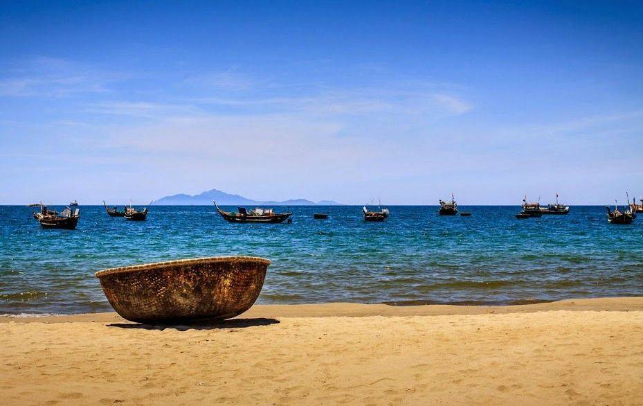 da-nang-beach-viet-nam-02