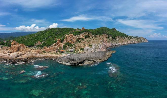 ninh-thuan-phu-yen-vietnam-02