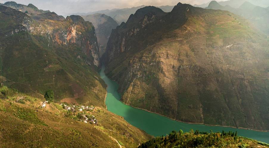 Vietnam’s top destination, Ha Giang draws another travel wave with adventure tourism