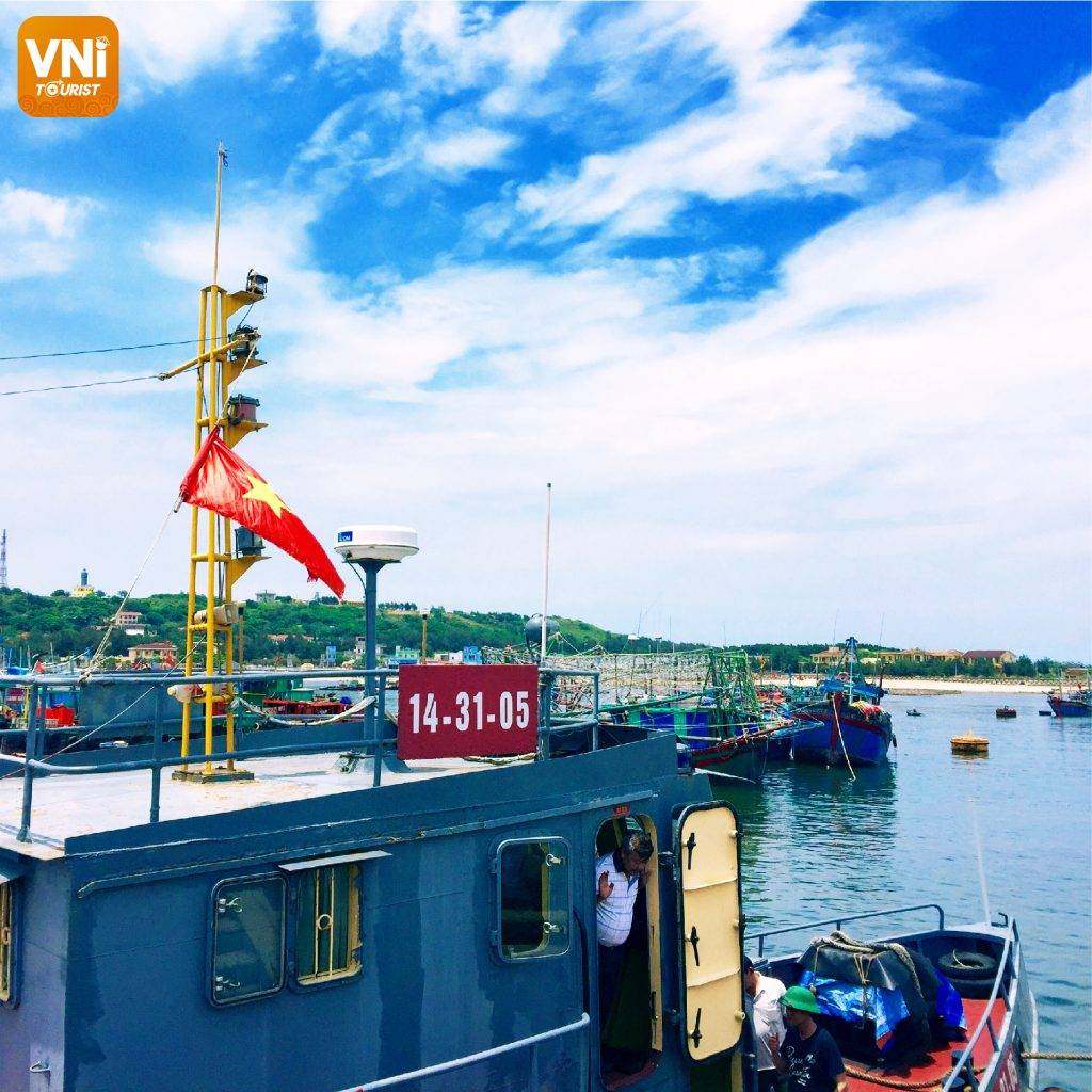 BACH-LONG-VI-ISLAND-0