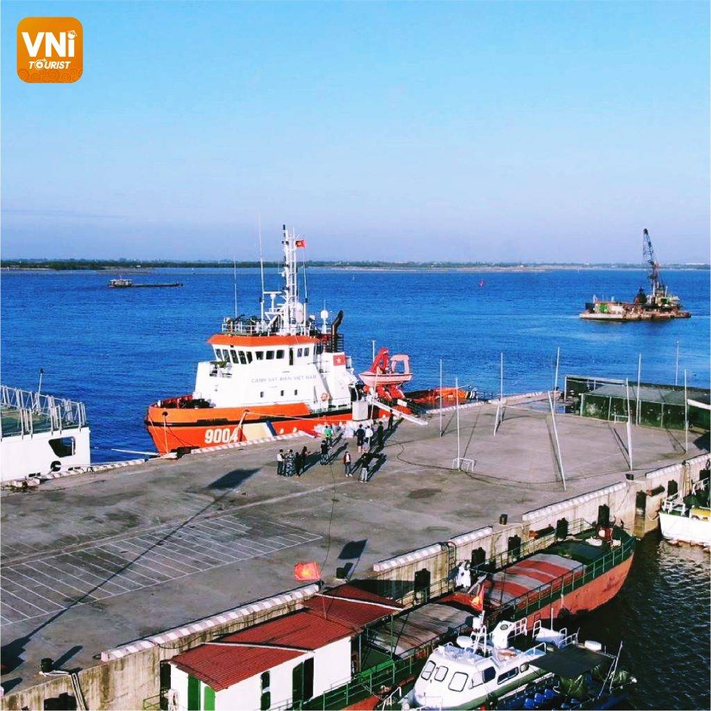 BACH-LONG-VI-ISLAND-06