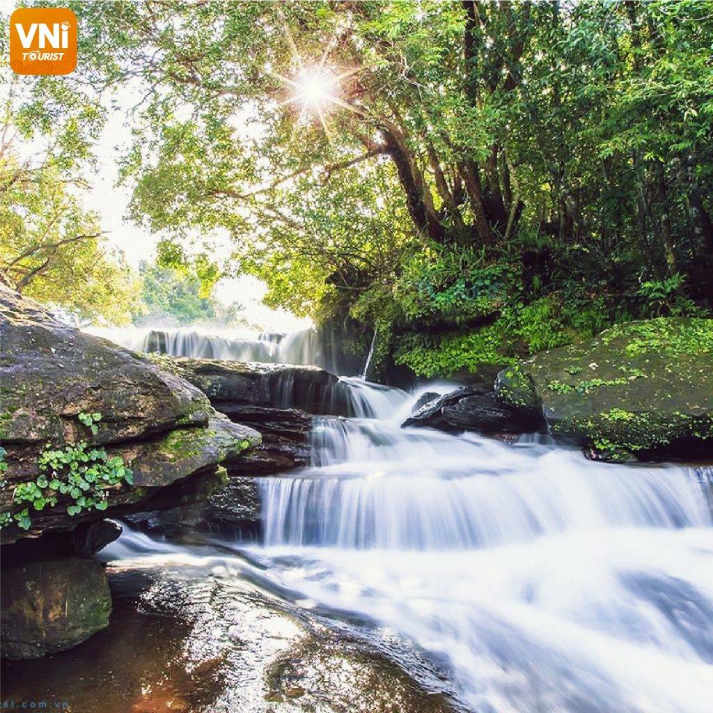 SUOI-TRANH-TRAVEL-02