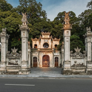 quan thanh temple - vnitourist